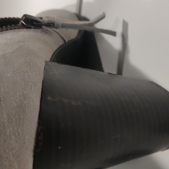 Cole Haan | Grey suede booties - Picture 5 of 10